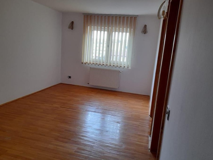 Apartament 3 camere Gura Humorului