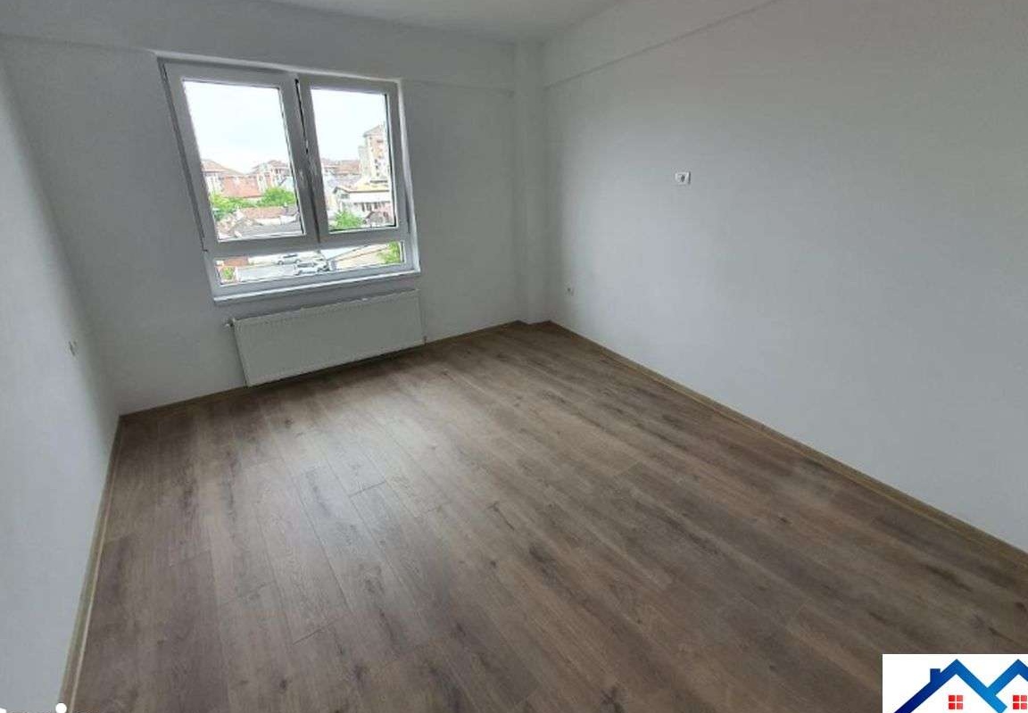 Apartament 3 camere in bloc nou, cartier Centru