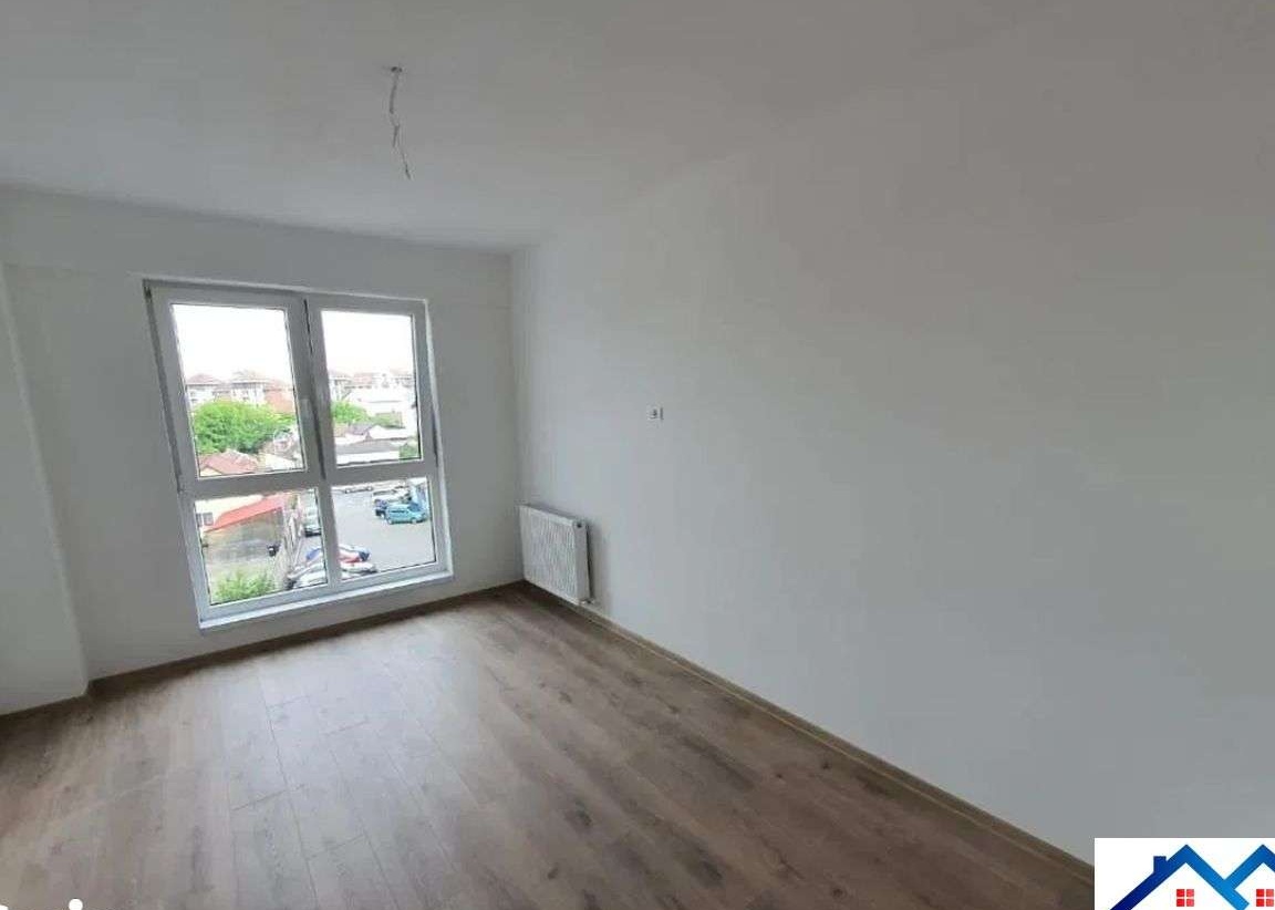 Apartament 3 camere in bloc nou, cartier Centru