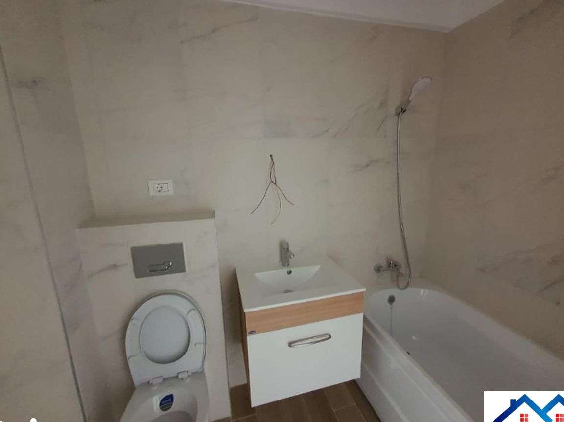 Apartament 3 camere in bloc nou, cartier Centru