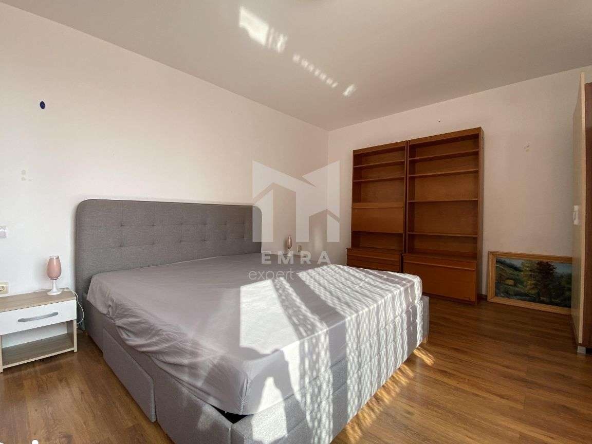 Apartament 3 camere în cartierul 7 Noiembrie - aproape de UMF