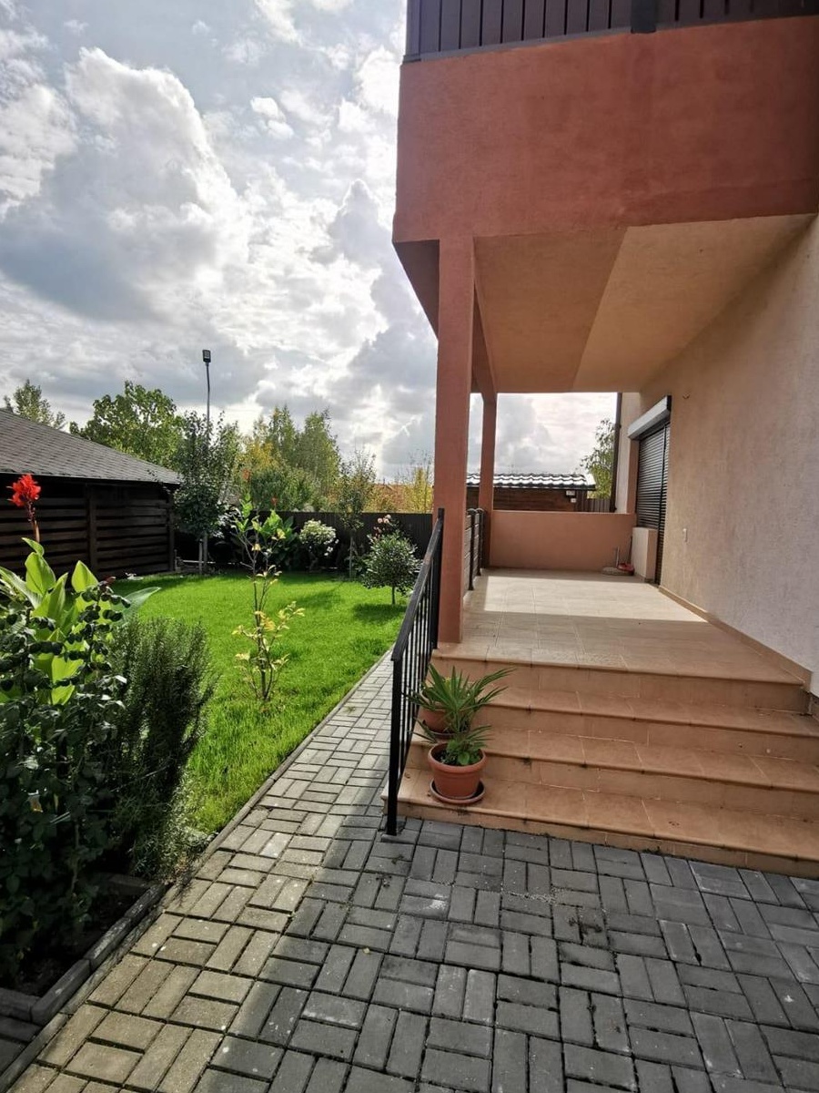 Apartament 3 camere, în duplex