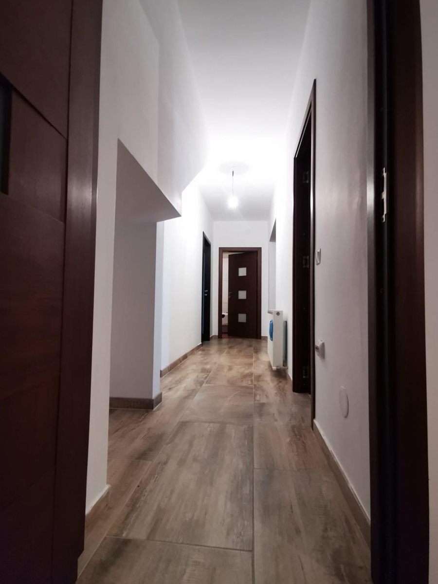 Apartament 3 camere, în duplex