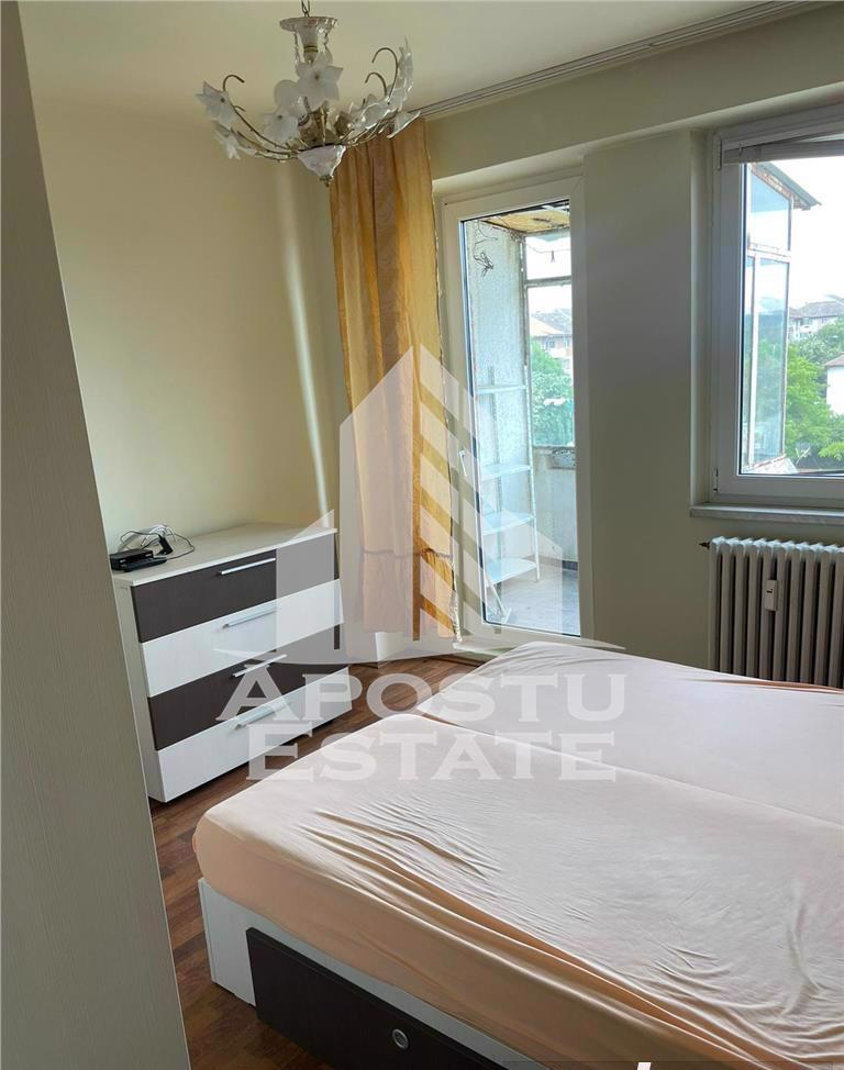 Apartament 3 camere- la 5 minute de Complex Studentesc