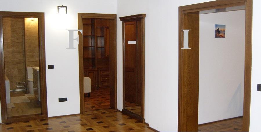 Apartament 3 camere LUX Decomandat Central