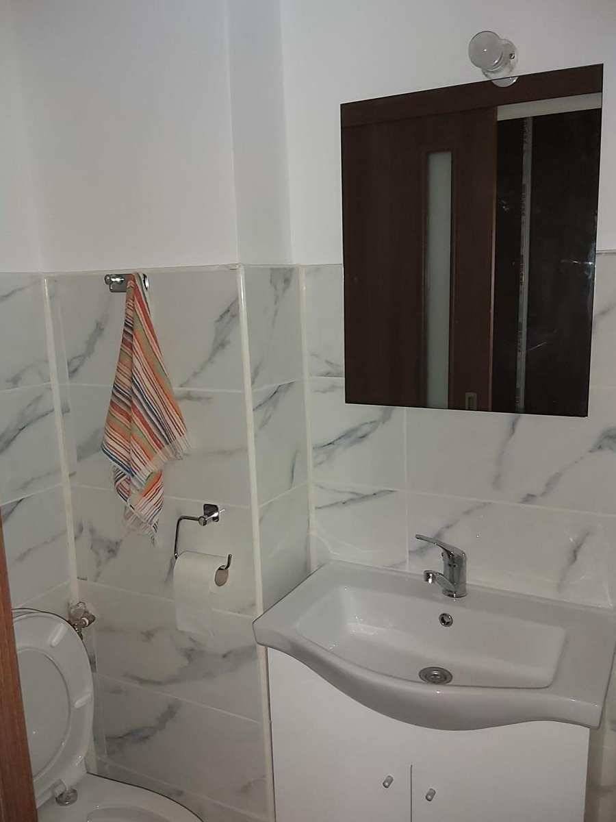 Apartament 3 camere Piata Centrala