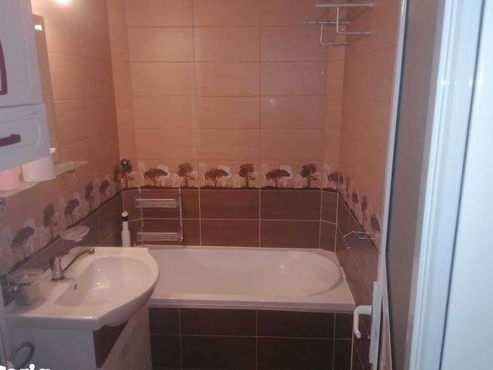 Apartament 3 camere Ploiești