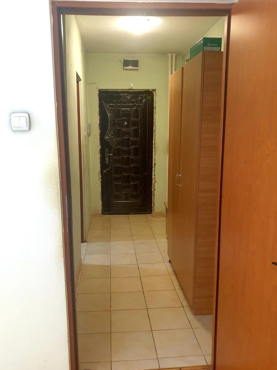 Apartament 3 camere semidecomandat Complex Studențesc