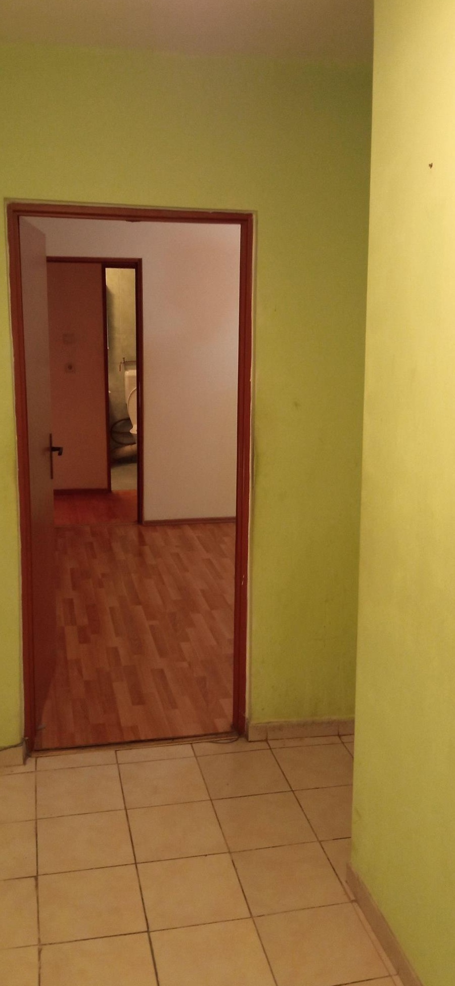 Apartament 3 camere semidecomandat Complex Studențesc