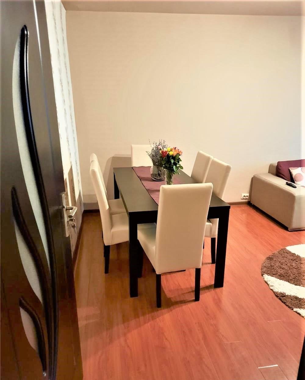 Apartament 3 camere si 2 bai, etajul 2, Lipovei