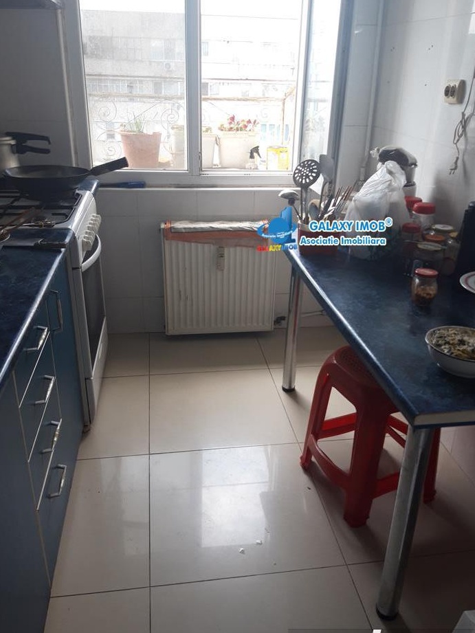 Apartament 3 camere Soseaua Colentina zona Obor