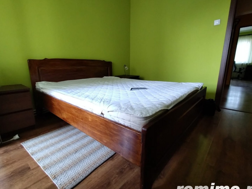 Apartament 3 Camere Spatios, Doua Balcoane, AC, Zona Podu Ros
