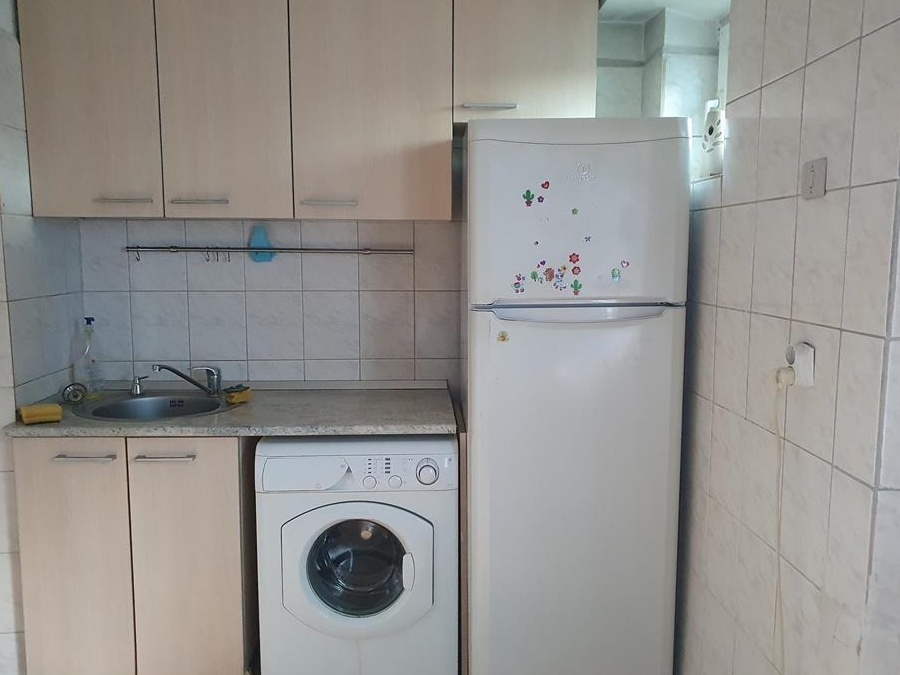 apartament 3 camere spre inchiriere