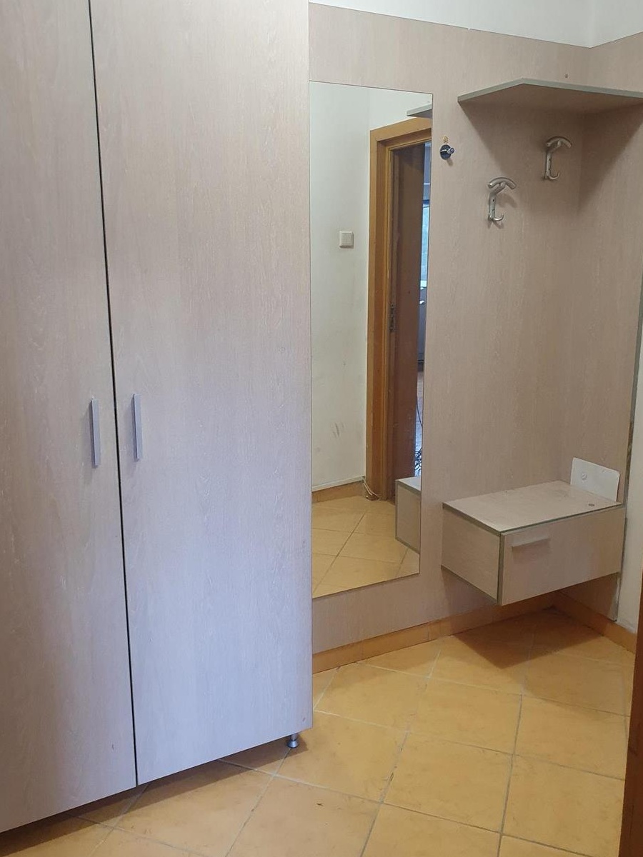 apartament 3 camere spre inchiriere