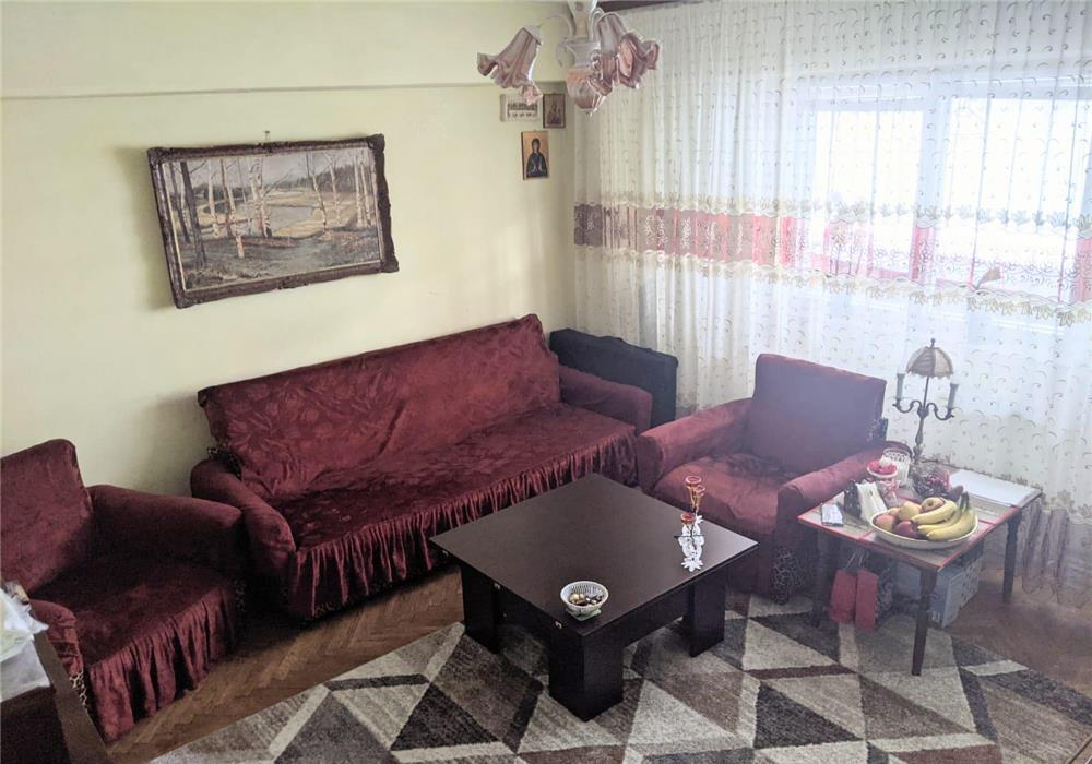 Apartament 3 Camere, Str. G-ral Eremia Grigorescu (Garii)