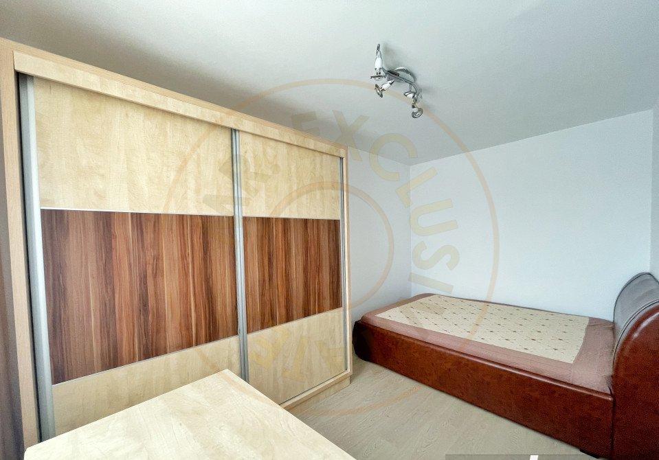 Apartament 3 camere Trivale + loc de parcare