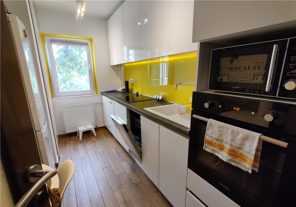 Apartament 3 camere zona Dacia