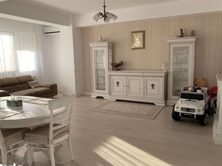 Apartament 3 camere zona Faleza nord