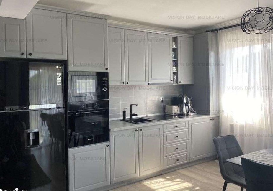 Apartament 3 camere, zona Roata (zona Floresti)