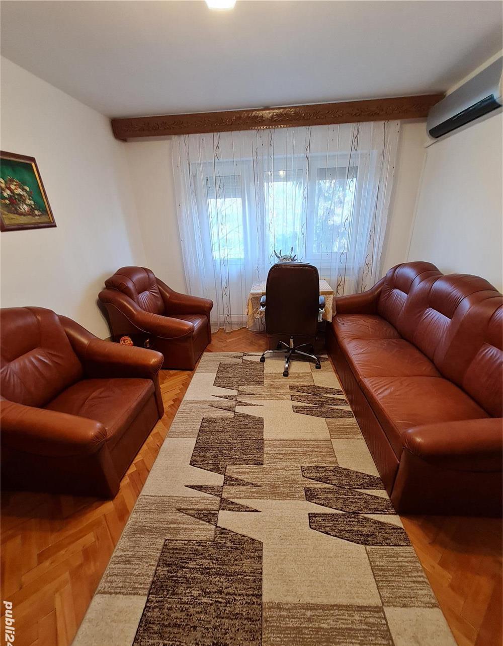 Apartament 3 camere,zona bancilor, mult sp.verde, bloc caramida, renovat, mobilat,utilat.