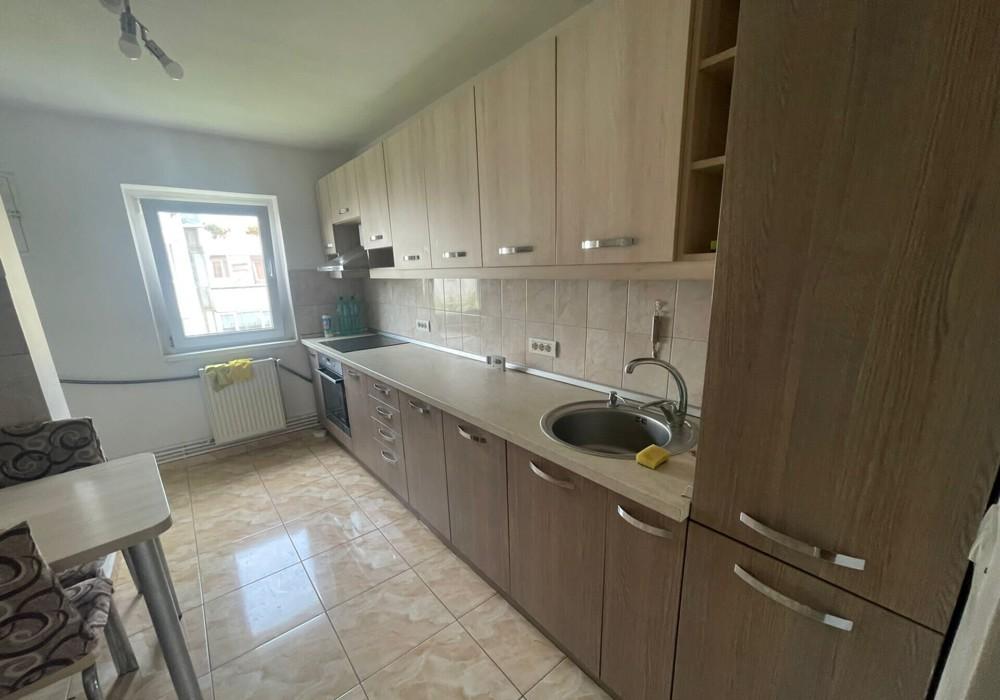Apartament 4 camere decomandat Alexandru cel Bun Astra