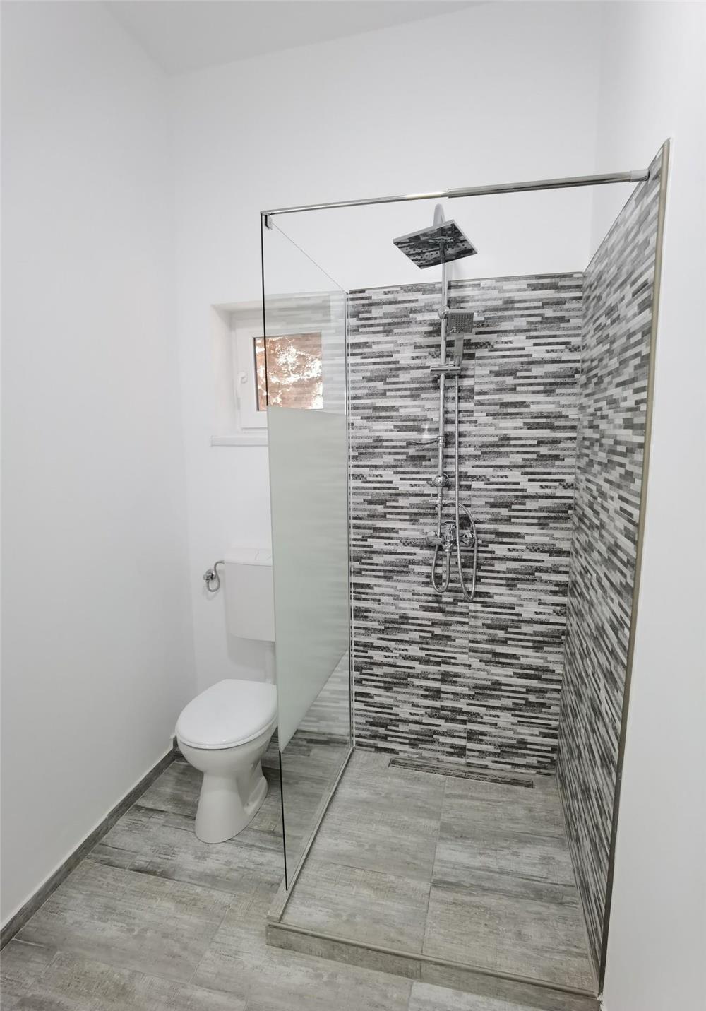 Apartament 4 camere - decomandat - renovat ultramodern - zona Ultracentrala