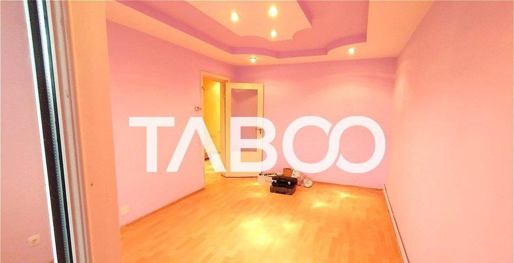 Apartament 4 camere decomandate 2 bai si pivnita etaj 1 zona Rahovei
