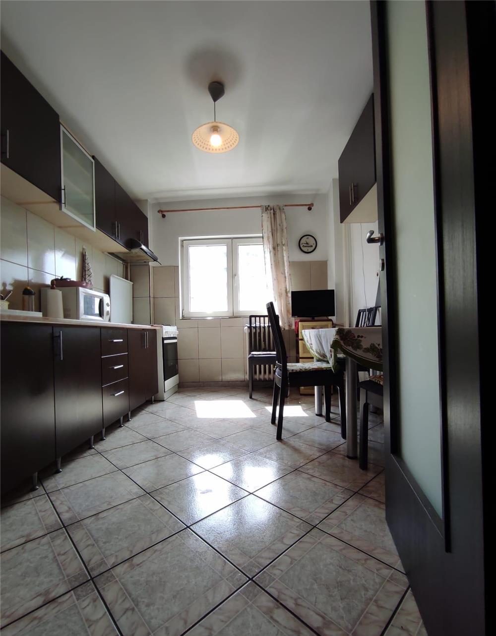 Apartament 4 camere - Rahova, 2 bai, 2 balcoane