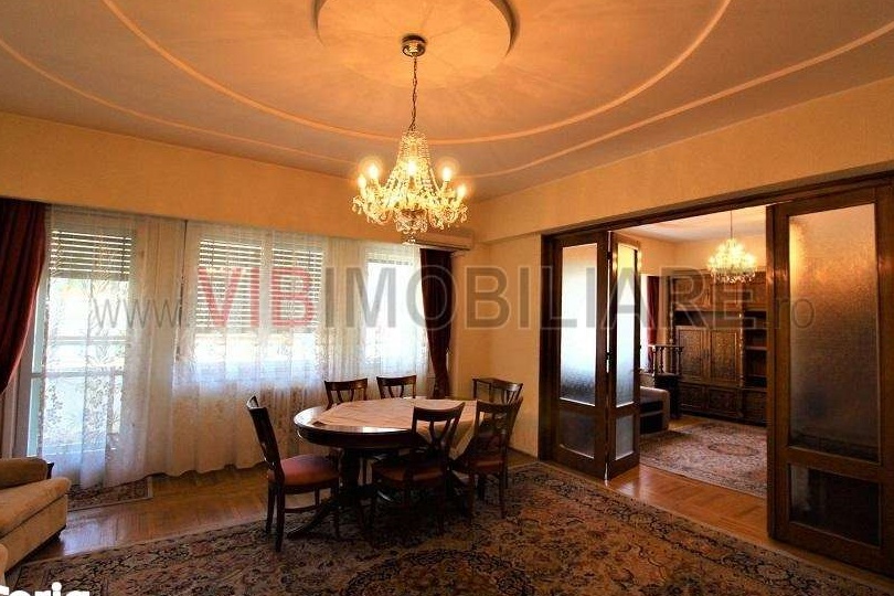 Apartament 4 camere-Strada Aurel Vlaicu cu Bulevardul Dacia-179 mp-Gar