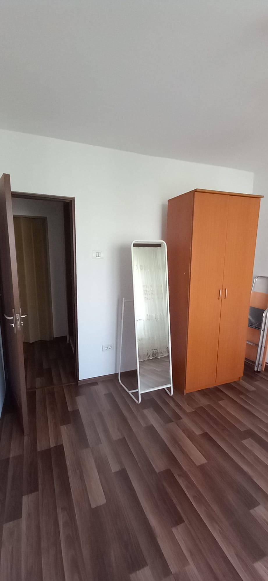 Apartament 4 camere strada Teiul Doameni