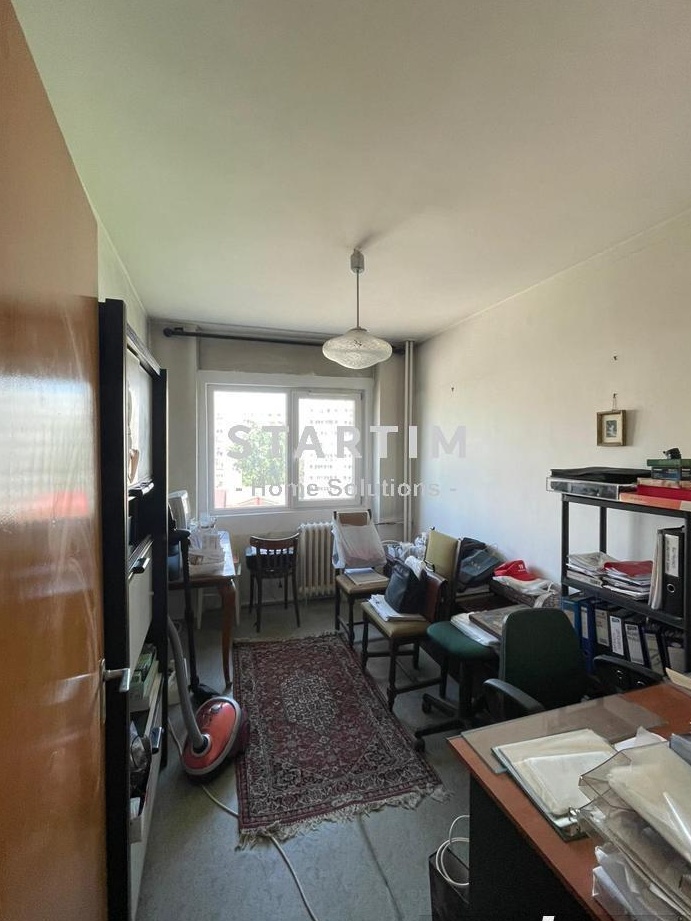 Apartament 4 camere zona Iancului decomandat etaj 6