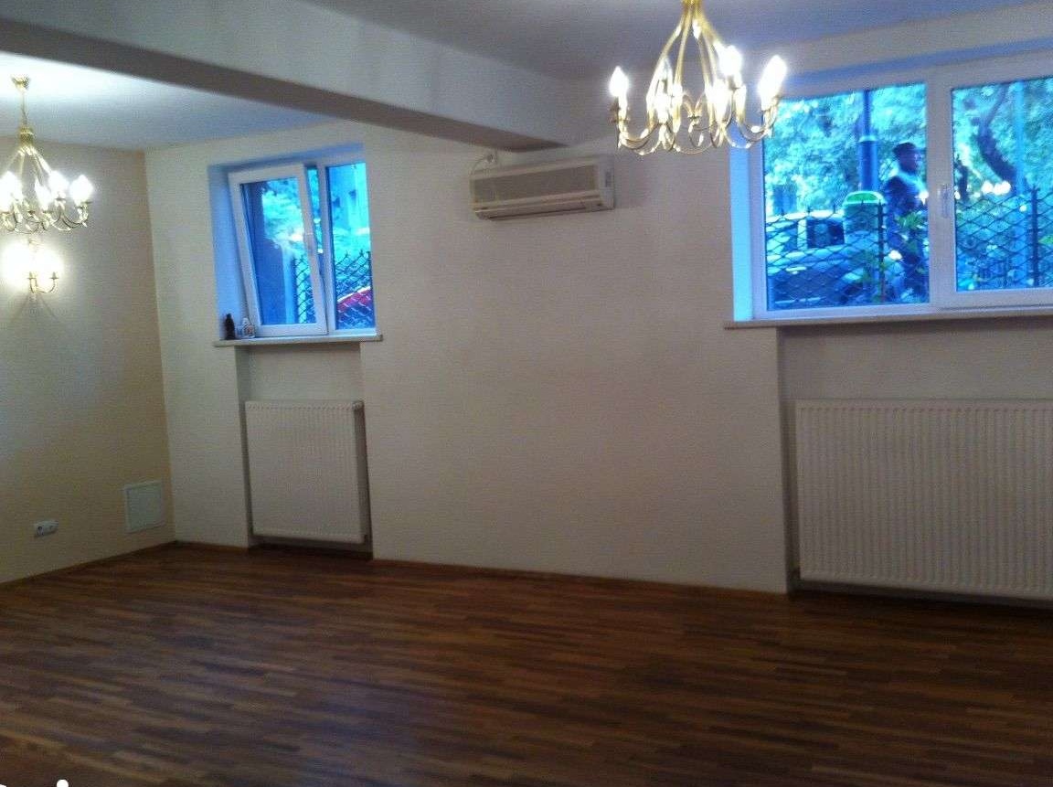 Apartament 5 camere de vanzare demisol Aviatorilor str.Ermil Pangratti