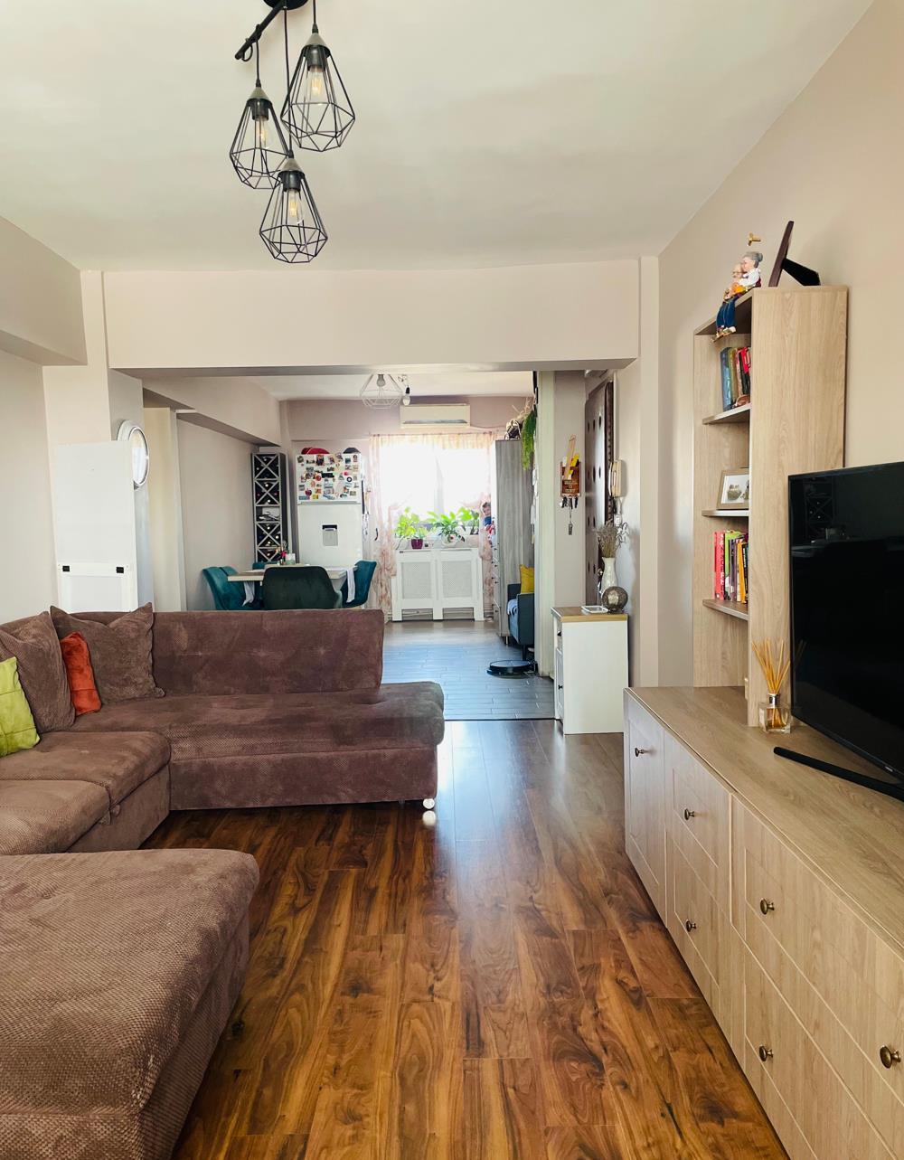 Apartament  B-dul Sudului 75 utili renovat lift