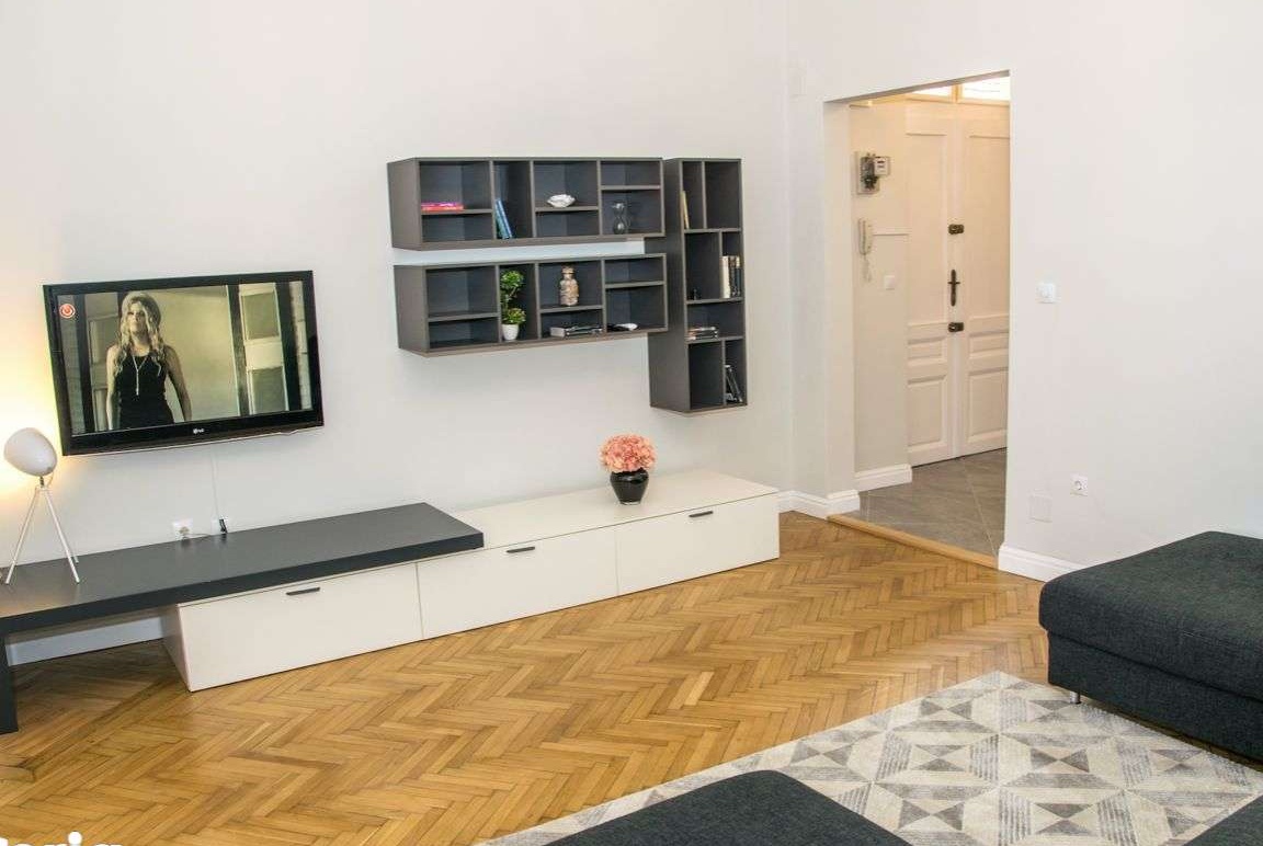 Apartament chic 2 camere ultracentral în clădire istorică