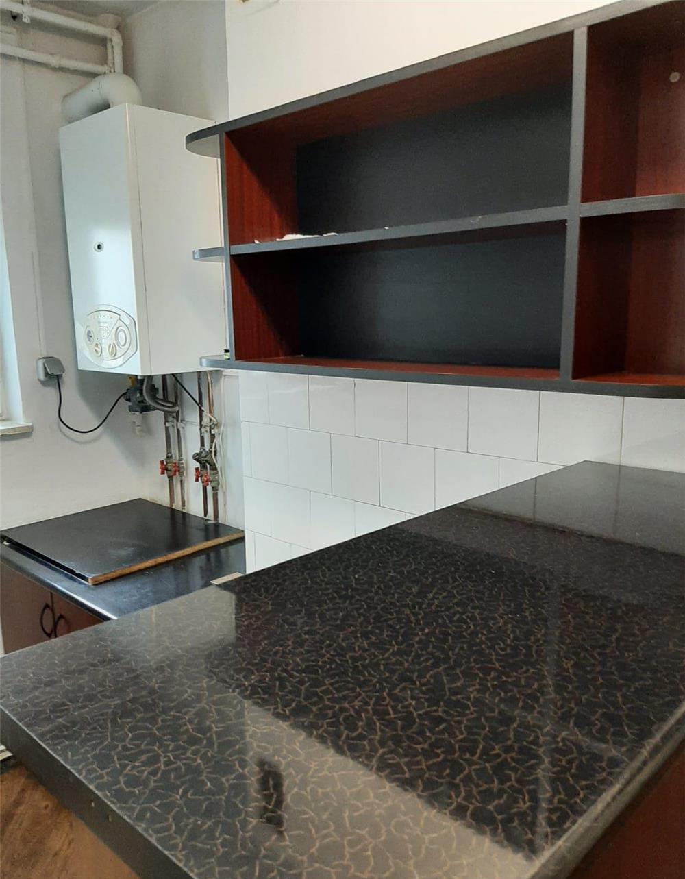 Apartament cu 2 camere de închiriat în CENTRU