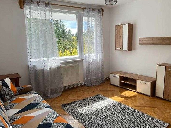 Apartament cu 2 camere de închiriat în Tudor