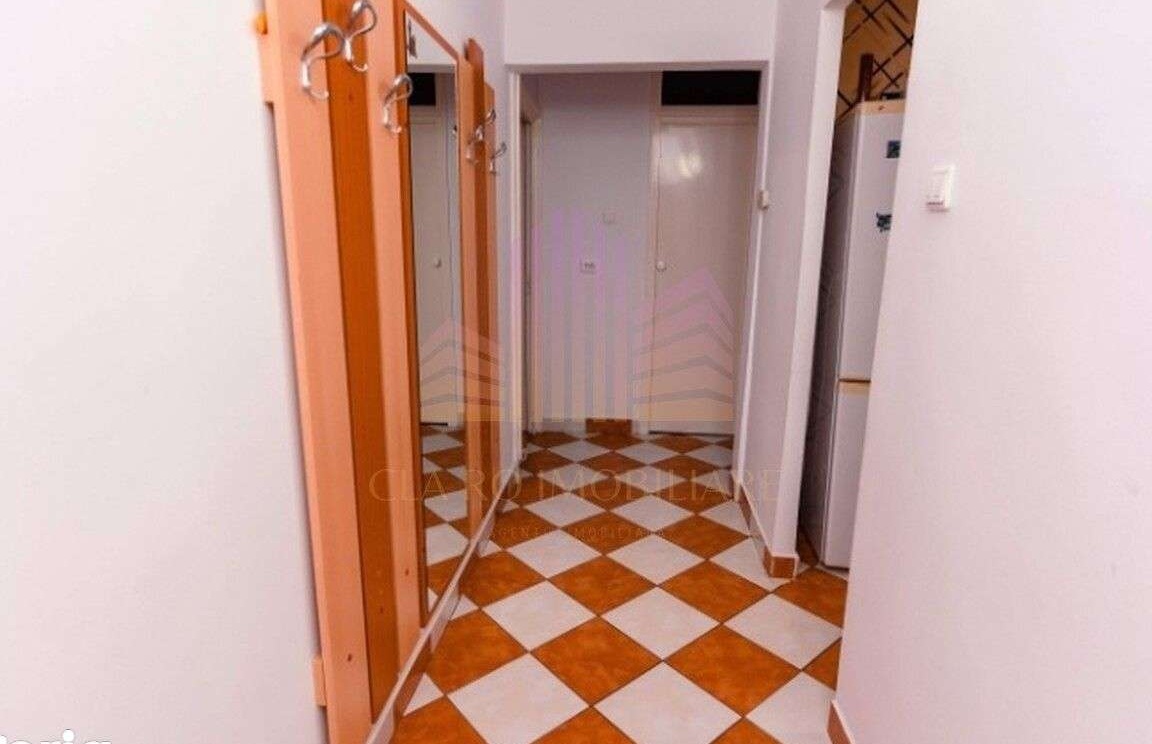 Apartament cu 2 camere de vânzare în Unirii