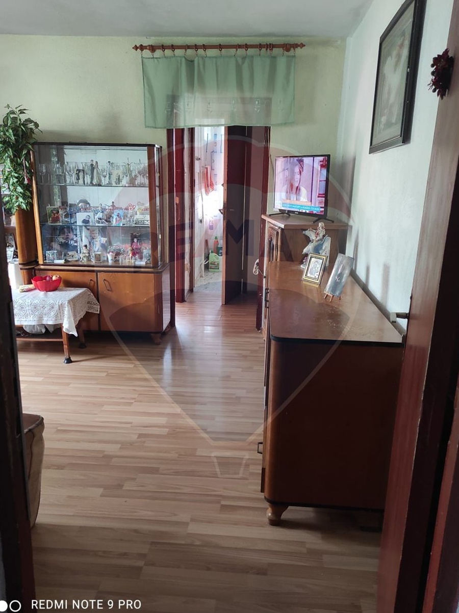 Apartament cu 2 camere de vânzare în zona Berceni