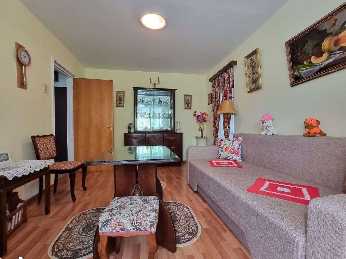 Apartament cu 2 camere de vanzare in zona Militari Lujerului