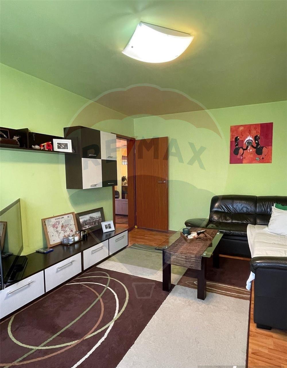 Apartament cu 2 camere de vânzare în zona Soarelui