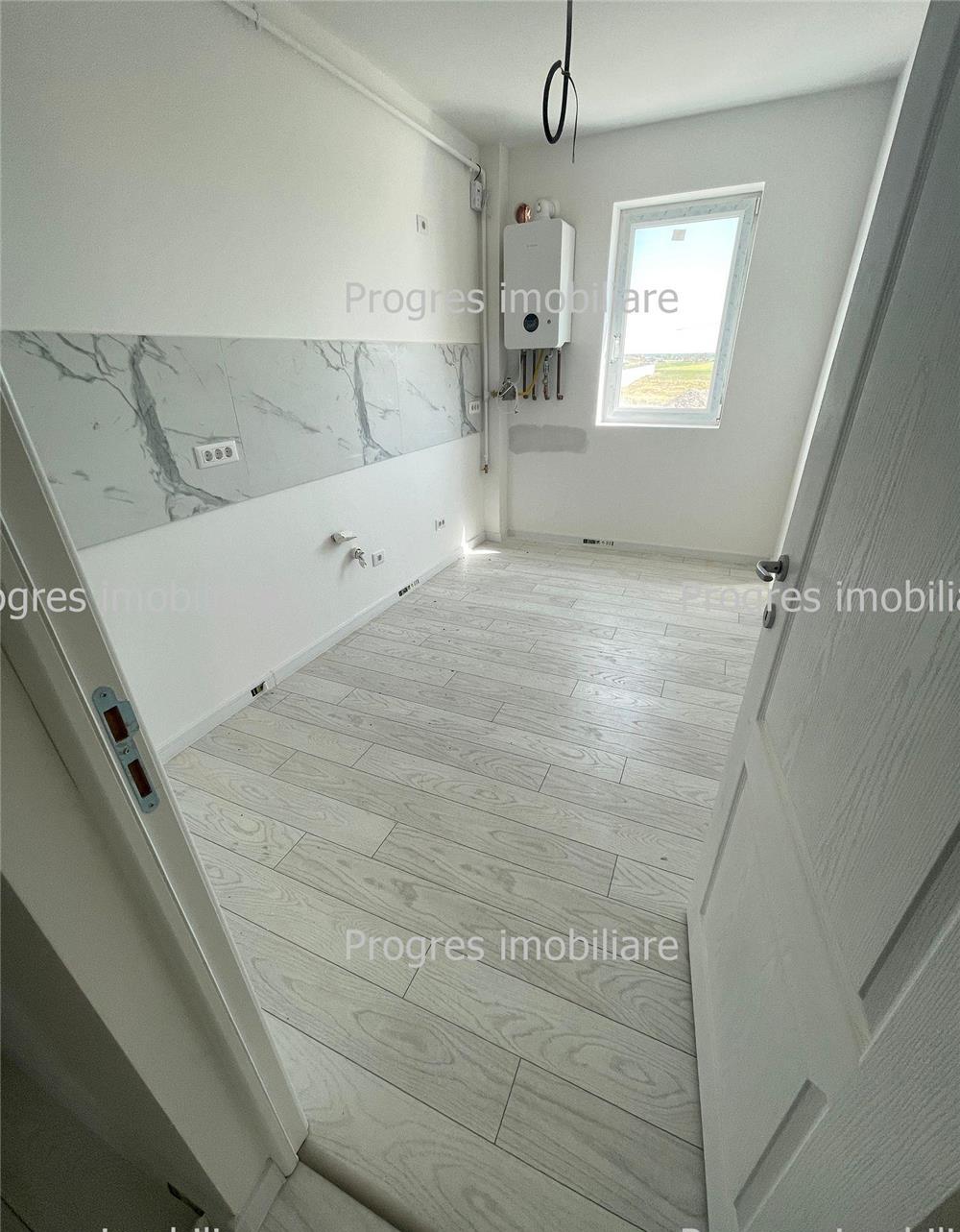 Apartament cu 2 camere decoamdnat + balcon 11mp + parcare  67.900 euro