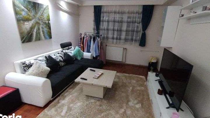 Apartament cu 2 camere, decomandat