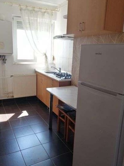Apartament cu 2 camere etaj 3 zona Gării.