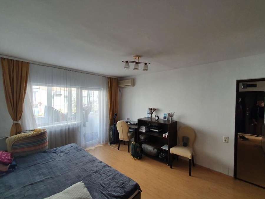Apartament cu 2 camere in Complexul Studentesc de la proprietar