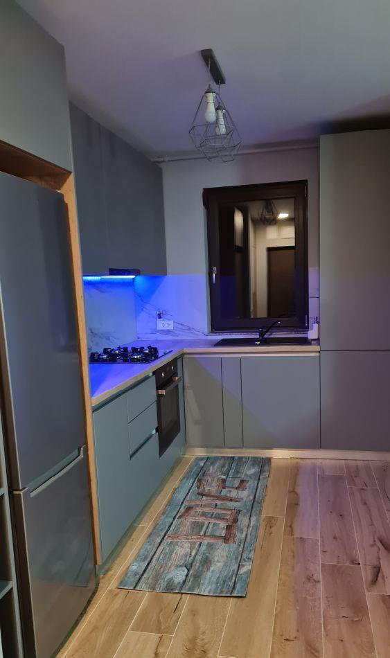Apartament cu 2 camere in spate la Kaufland