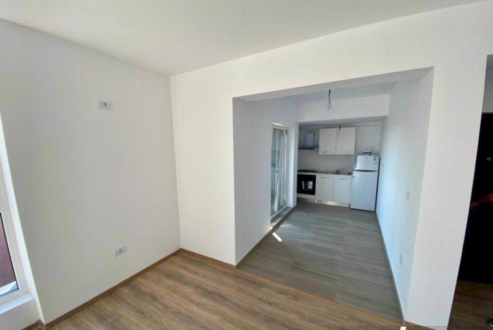 Apartament cu 2 camere in zona Lipovei