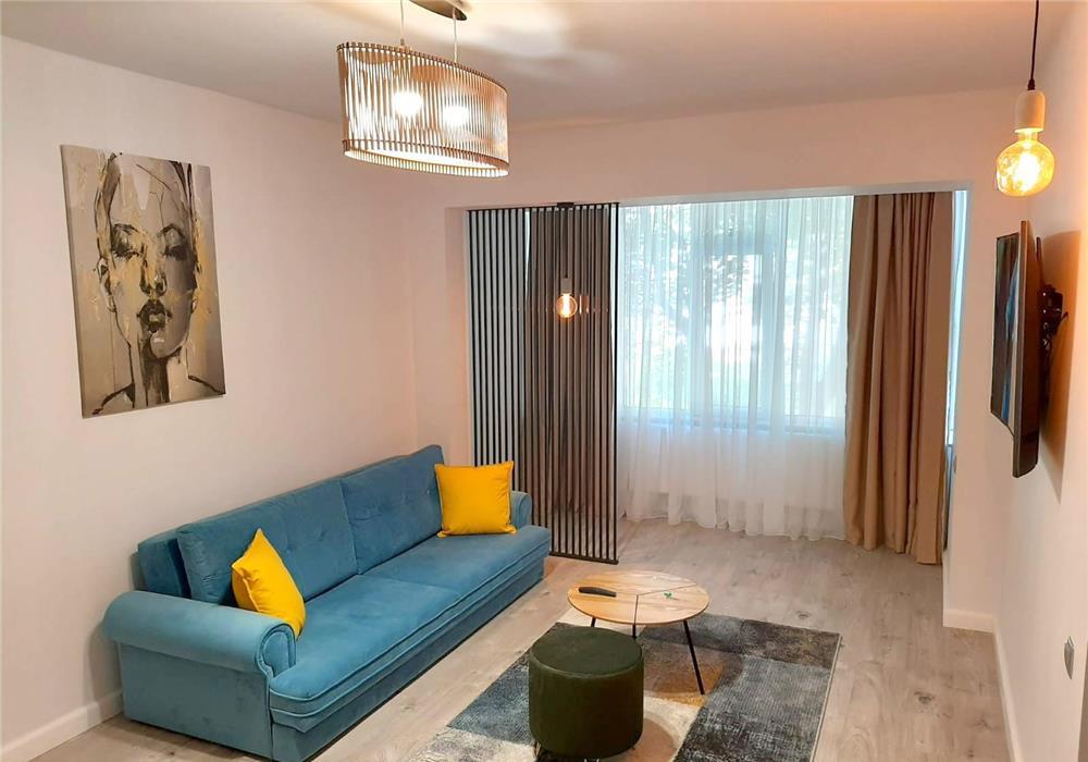 Apartament cu 2 camere, mobilat premium - parter, zona ultracentrala