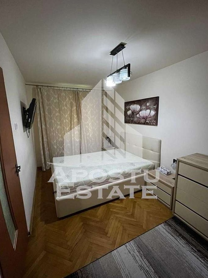 Apartament cu 2 camere, semidecomandat, langa Facultatea de Medicina