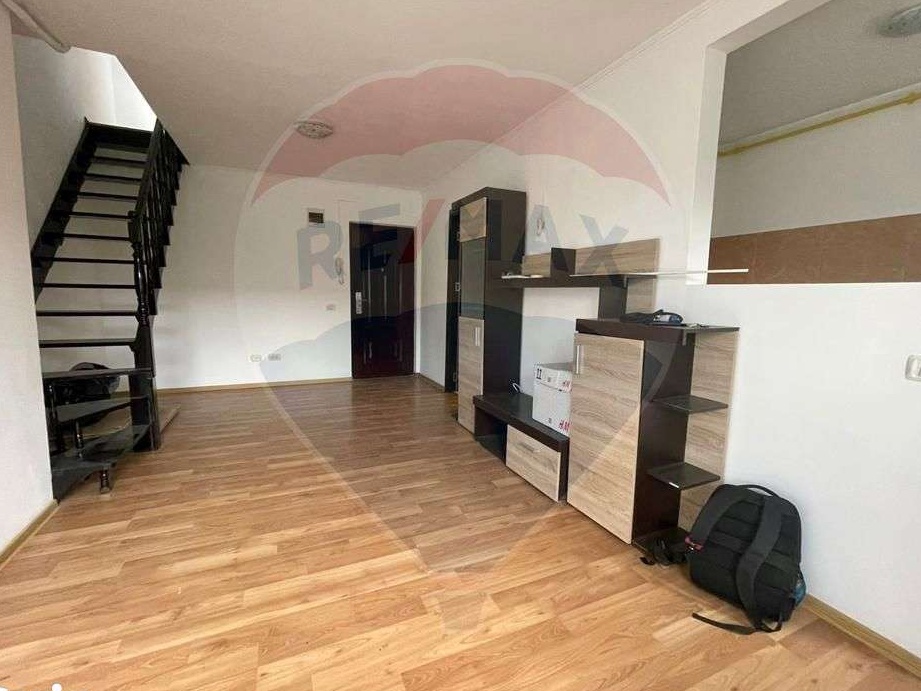 Apartament cu 2 camere tip duplex Militari