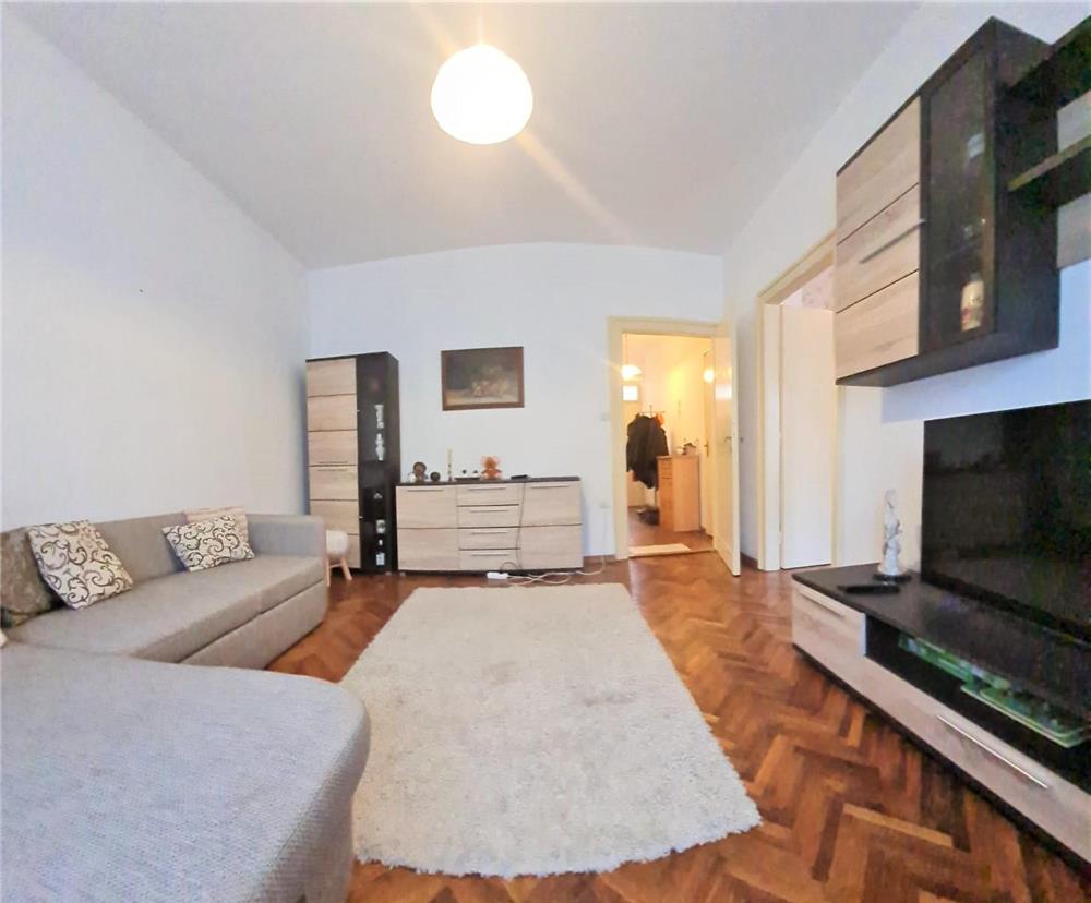 Apartament cu 2 camere, ultracentral, Piața Unirii